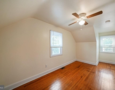 624 Armstrong Avenue - Photo Thumbnail 24