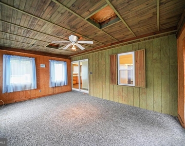 624 Armstrong Avenue - Photo Thumbnail 21