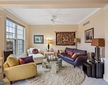 412 E Oakmeade Drive - Photo Thumbnail 4