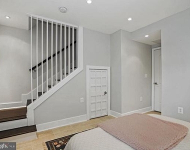 1260 Penn Street Ne - Photo Thumbnail 13