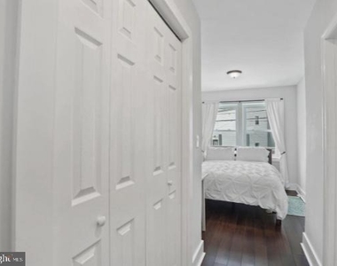 1260 Penn Street Ne - Photo Thumbnail 9