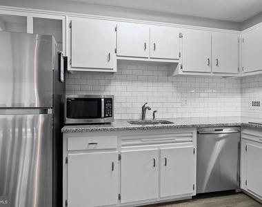 4600 Connecticut Avenue Nw - Photo Thumbnail 12