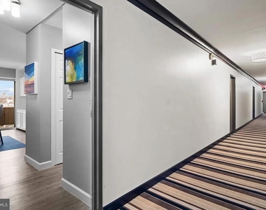 4600 Connecticut Avenue Nw - Photo Thumbnail 1