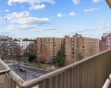 4600 Connecticut Avenue Nw - Photo Thumbnail 5