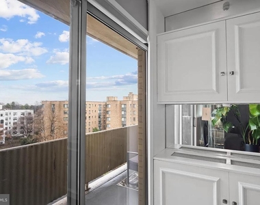 4600 Connecticut Avenue Nw - Photo Thumbnail 4