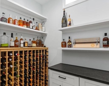 5213 Cathedral Avenue Nw - Photo Thumbnail 46