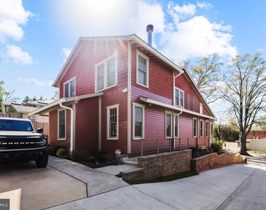5213 Cathedral Avenue Nw - Photo Thumbnail 69