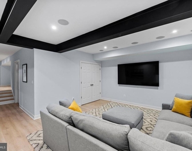 5213 Cathedral Avenue Nw - Photo Thumbnail 44