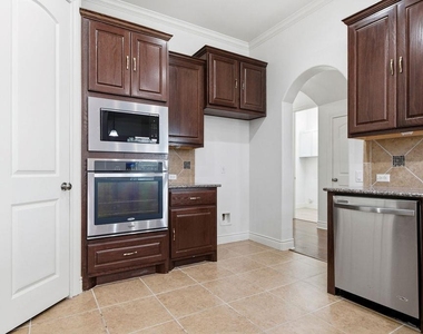 15004 Iveans Way - Photo Thumbnail 16