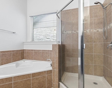 15004 Iveans Way - Photo Thumbnail 24