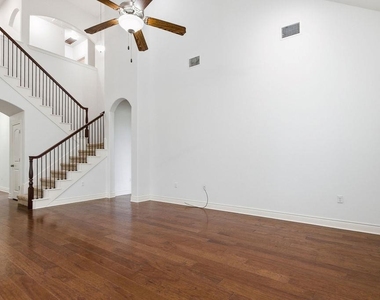 15004 Iveans Way - Photo Thumbnail 5