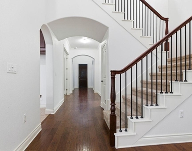 15004 Iveans Way - Photo Thumbnail 12
