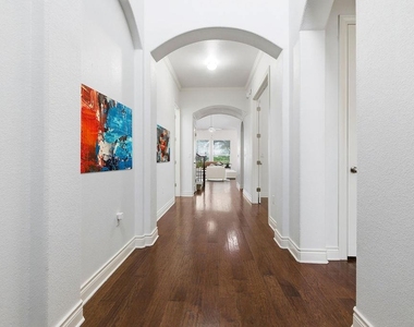 15004 Iveans Way - Photo Thumbnail 2