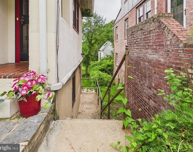 1409 1409 Monroe Street Ne - Photo Thumbnail 10