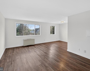 4570 Macarthur Boulevard Nw - Photo Thumbnail 6