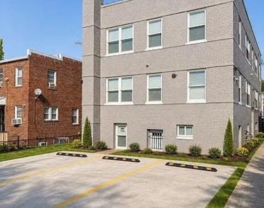 1615 28th Place Se - Photo Thumbnail 5