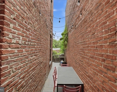 210 8th Street Se - Photo Thumbnail 34