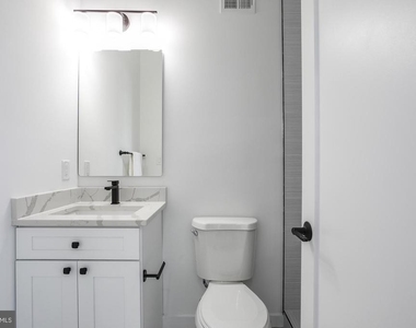 1730 Montello Avenue Ne - Photo Thumbnail 16