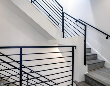 1730 Montello Avenue Ne - Photo Thumbnail 3