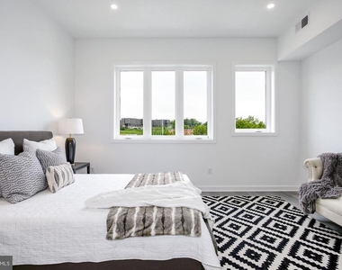 1730 Montello Avenue Ne - Photo Thumbnail 18