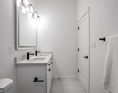 1730 Montello Avenue Ne - Photo Thumbnail 26