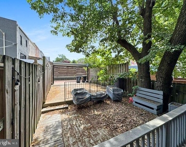 2029 North Capitol Street Ne - Photo Thumbnail 7