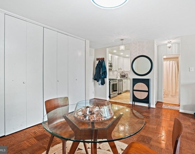 490 M Street Sw - Photo Thumbnail 1