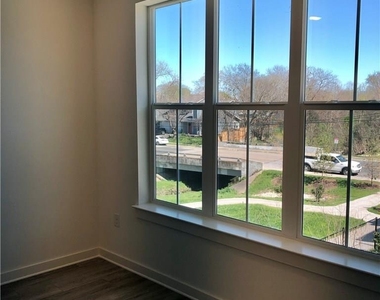 2624 Metcalfe Rd - Photo Thumbnail 9