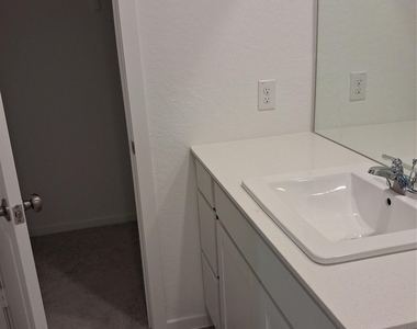 3307 Hilts Trail Trl - Photo Thumbnail 4