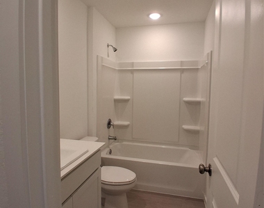 3307 Hilts Trail Trl - Photo Thumbnail 1