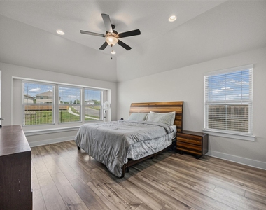 627 Biscayne Bay Bnd - Photo Thumbnail 8