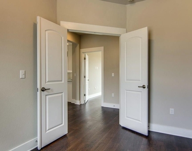 9503 Mcknight Loop - Photo Thumbnail 15