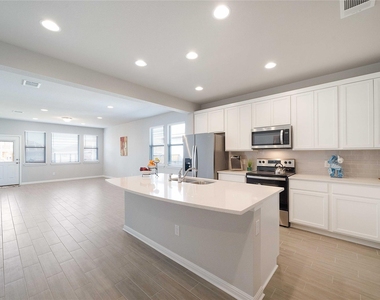 140 Drifter Ln - Photo Thumbnail 3
