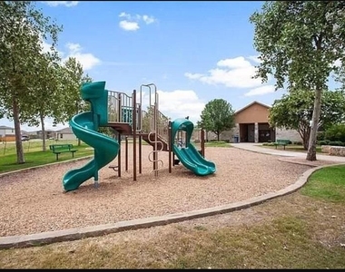 140 Drifter Ln - Photo Thumbnail 17
