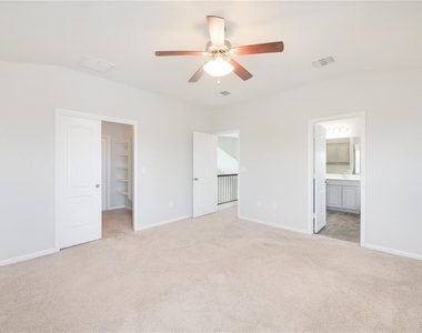 12112 Timber Arch Ln - Photo Thumbnail 15