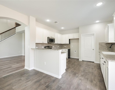12112 Timber Arch Ln - Photo Thumbnail 4
