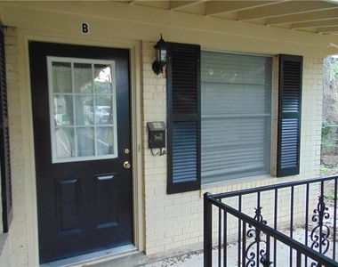 3904 Bailey Ln - Photo Thumbnail 2