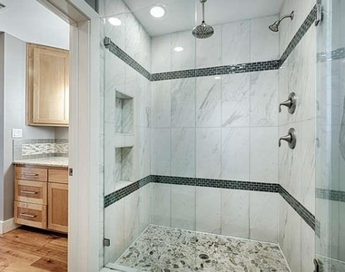 901 W Mary St - Photo Thumbnail 16
