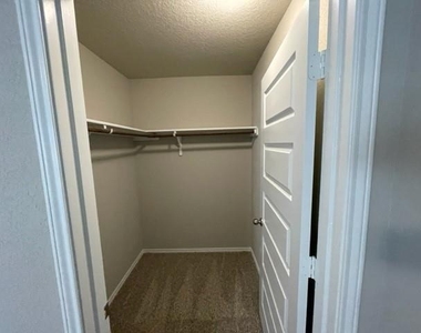 3129 Morlanga St - Photo Thumbnail 19