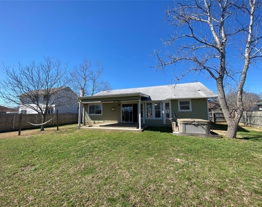 1806 Dublin Dr - Photo Thumbnail 20
