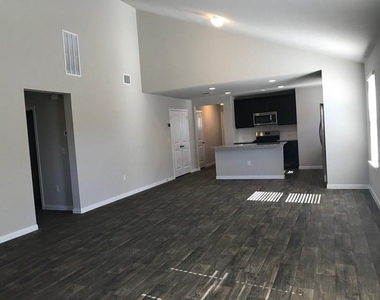 108 Cranbrook Ln - Photo Thumbnail 1