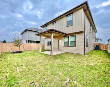 3200 College Park Dr - Photo Thumbnail 1