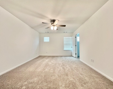 3200 College Park Dr - Photo Thumbnail 13