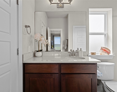 2900 Pither Ln - Photo Thumbnail 27