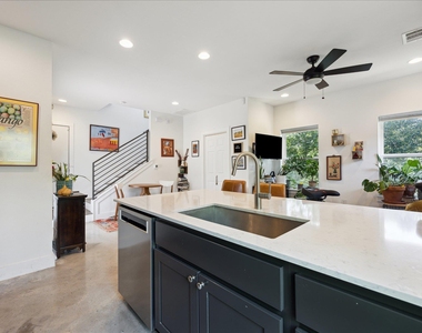 5006 Baker St - Photo Thumbnail 1