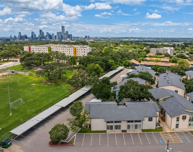2124 Burton Dr - Photo Thumbnail 21