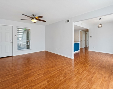 2124 Burton Dr - Photo Thumbnail 2