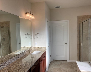 3421 Charade Dr - Photo Thumbnail 10