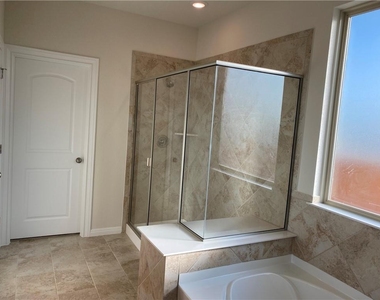 3421 Charade Dr - Photo Thumbnail 18