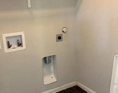 1701 S Bell Blvd - Photo Thumbnail 14
